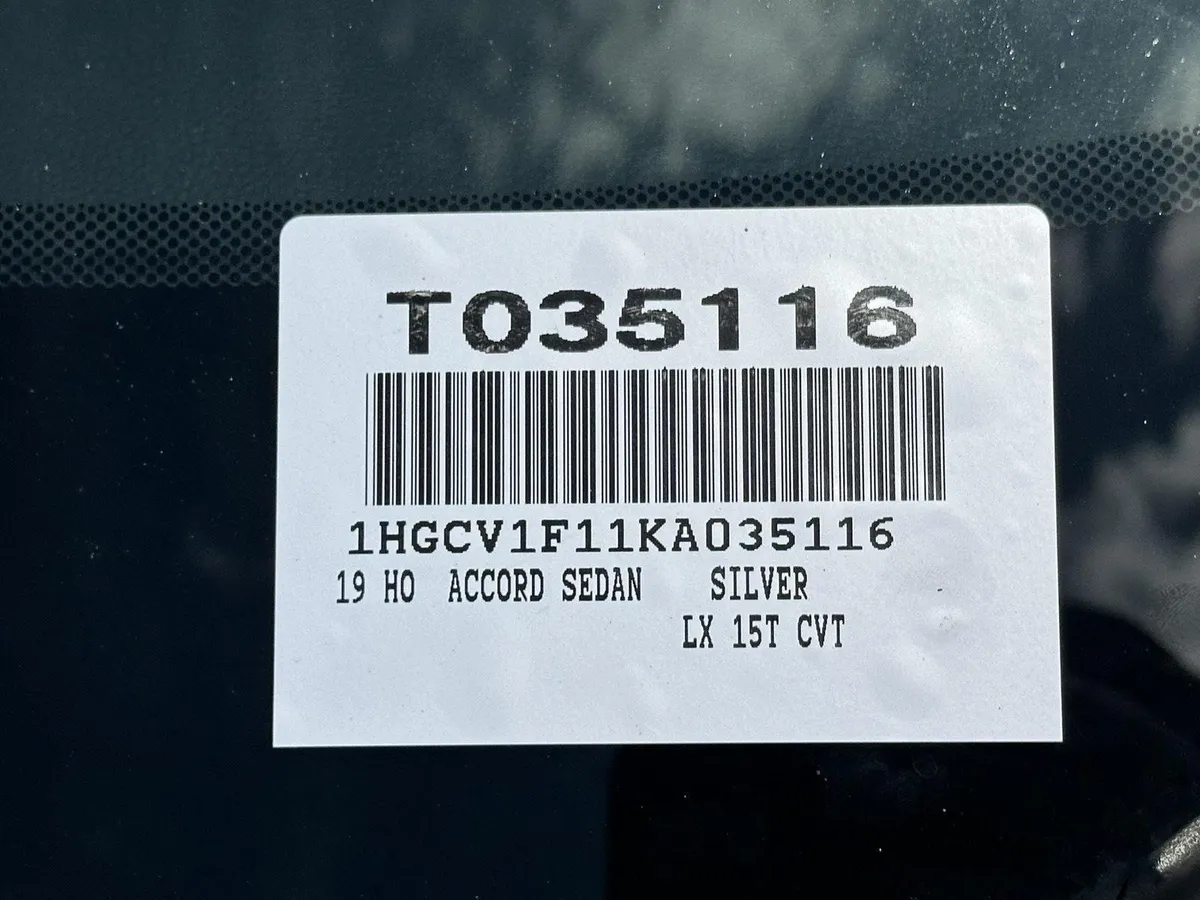 2019 Honda Accord Sedan LX 1.5T thumbnail 14