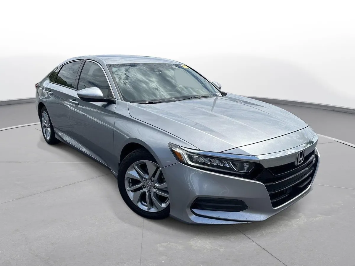 2019 Honda Accord Sedan LX 1.5T thumbnail 4
