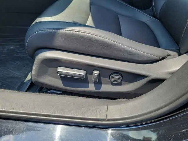 2019 Honda Accord Sport thumbnail 13