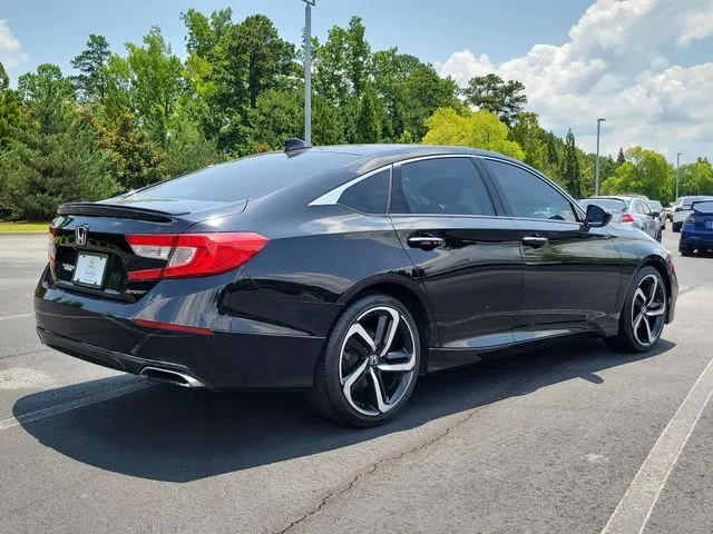 2019 Honda Accord Sport thumbnail 4