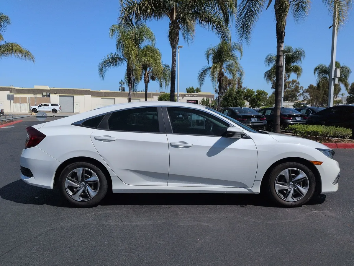 2019 Honda Civic LX thumbnail 10