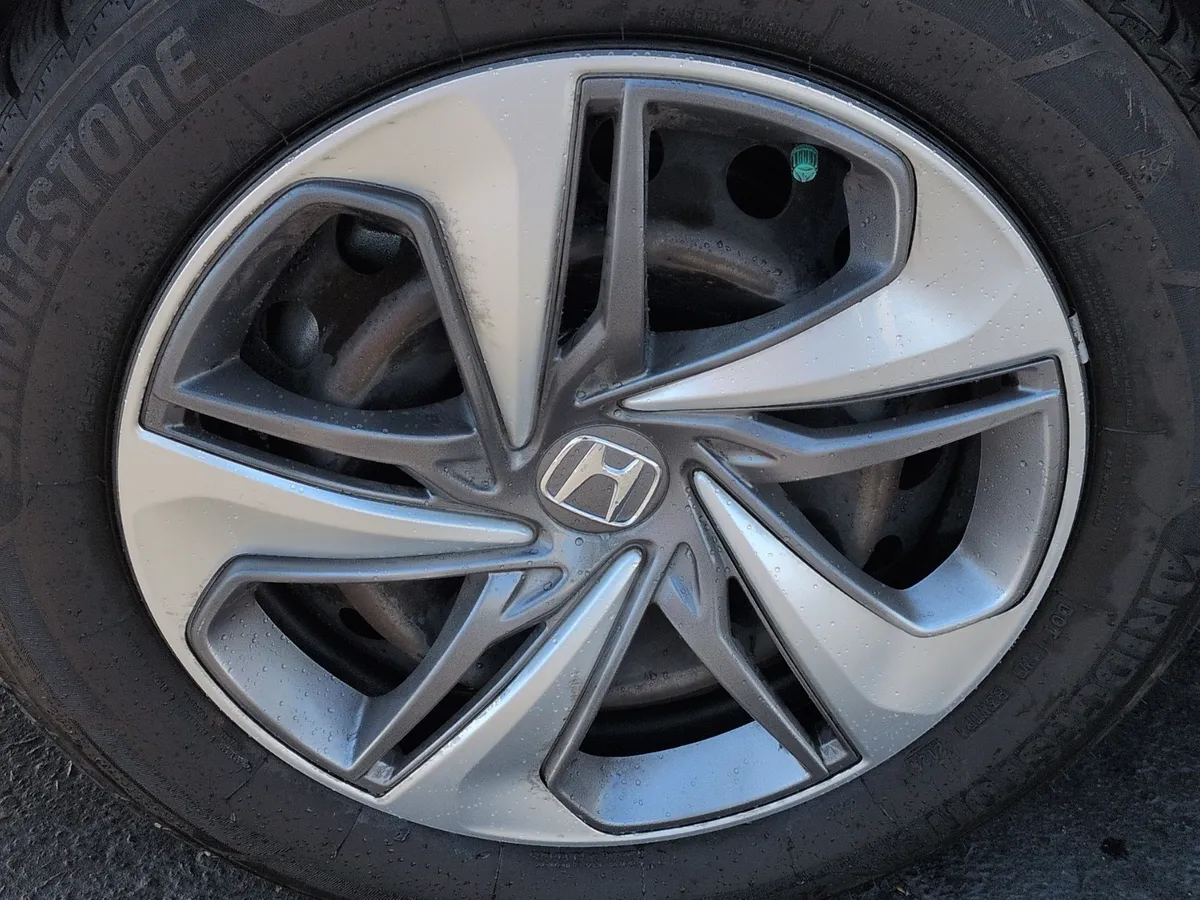 2019 Honda Civic LX thumbnail 12