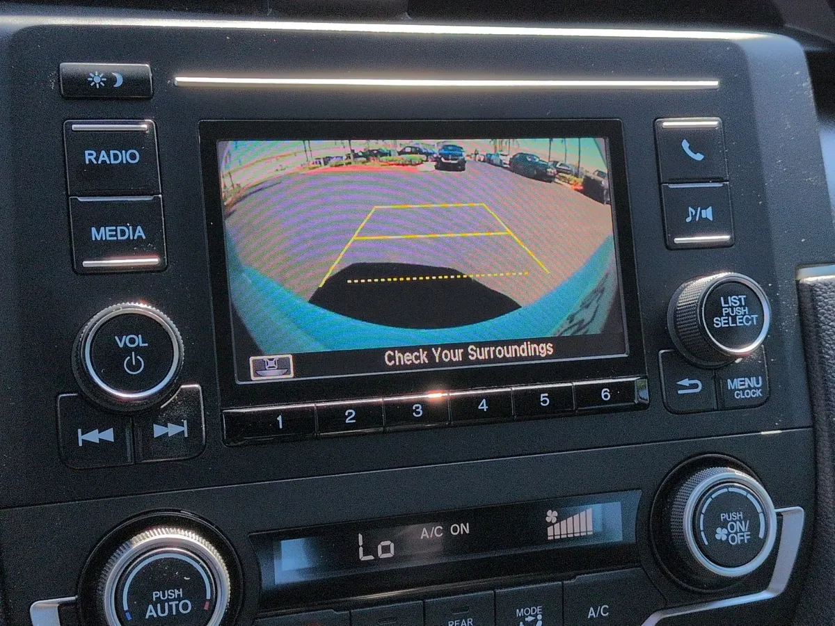 2019 Honda Civic LX thumbnail 23