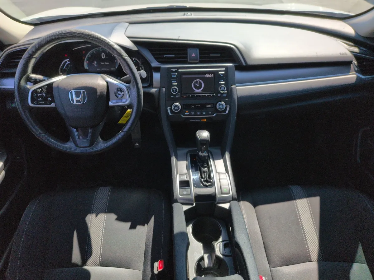 2019 Honda Civic LX thumbnail 26