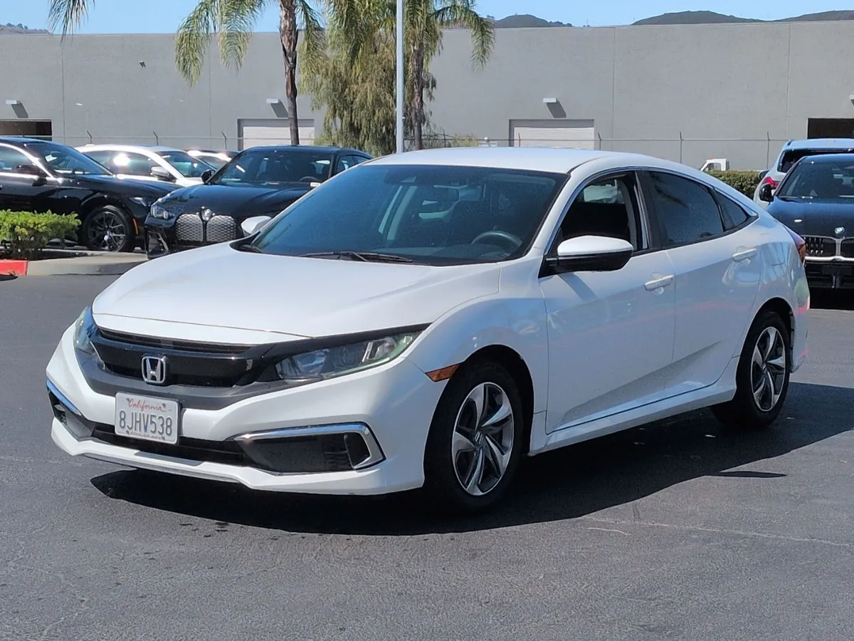 2019 Honda Civic LX thumbnail 4