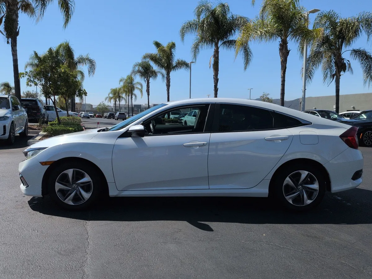 2019 Honda Civic LX thumbnail 6