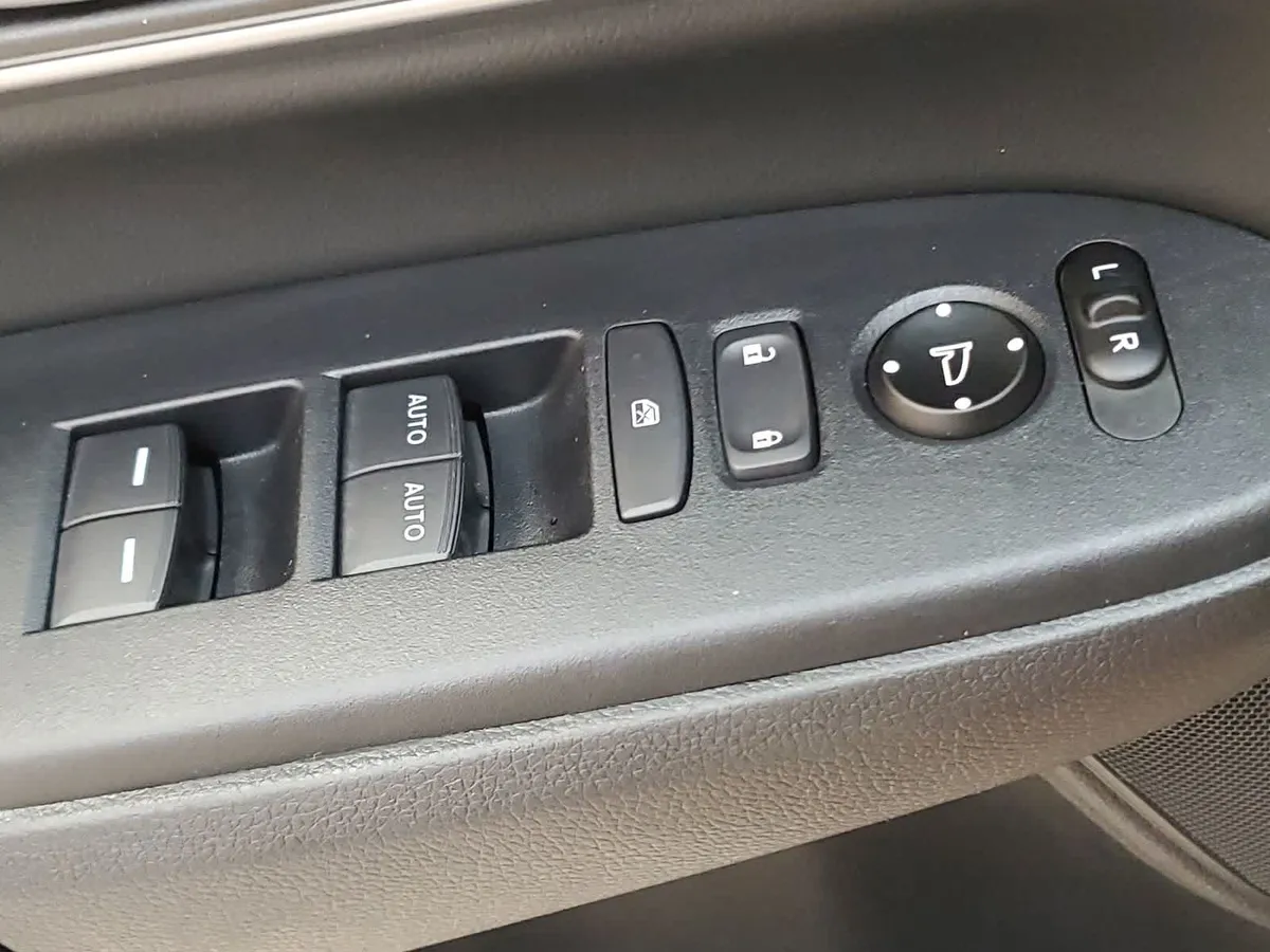2019 Honda CR-V EX-L AWD thumbnail 17