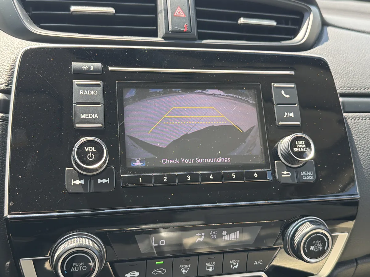 2019 Honda CR-V LX thumbnail 18