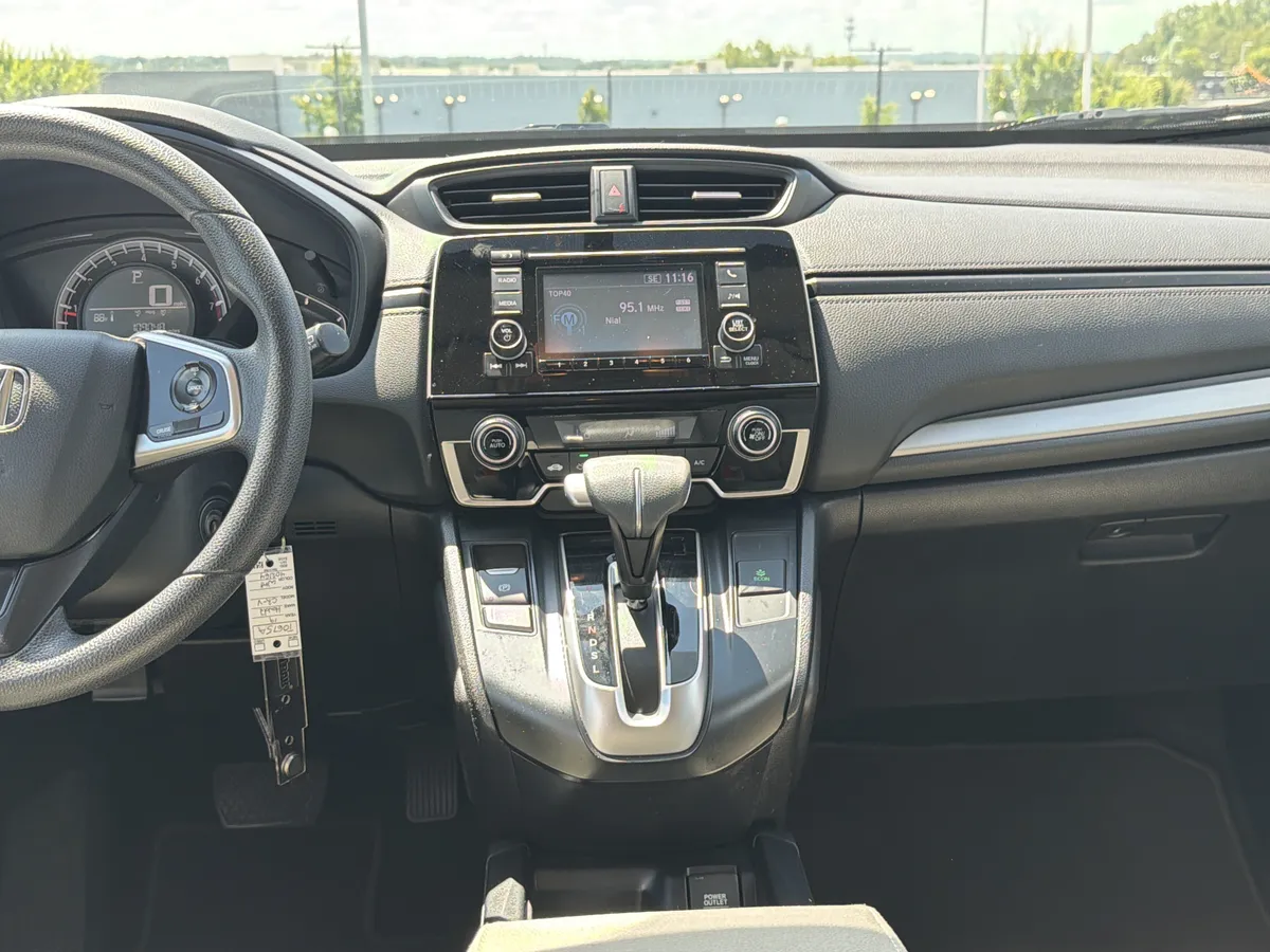 2019 Honda CR-V LX thumbnail 26