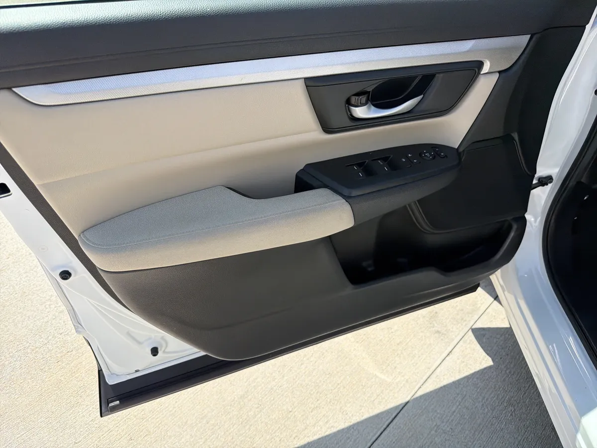 2019 Honda CR-V LX thumbnail 7
