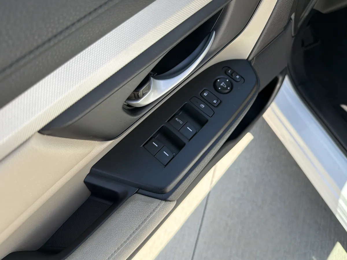 2019 Honda CR-V LX thumbnail 8