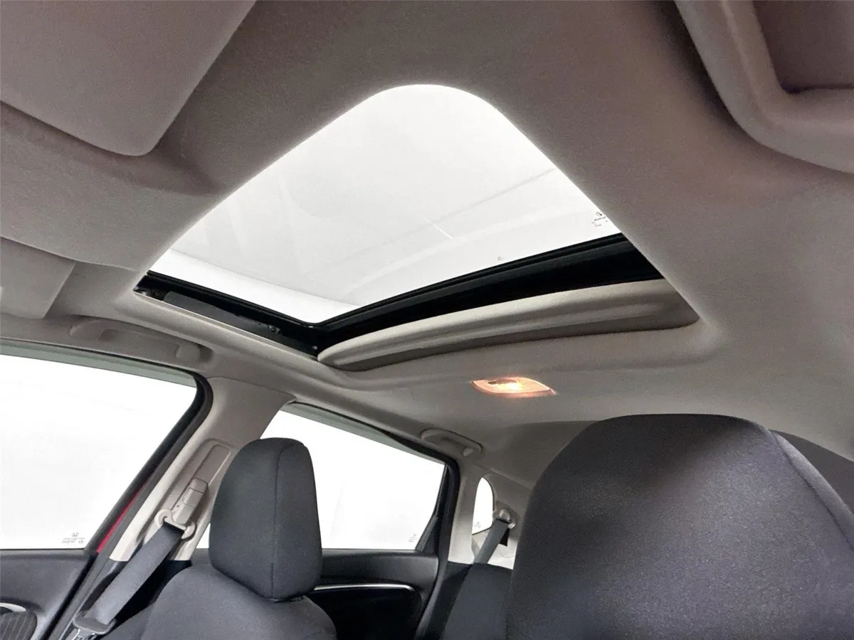 2019 Honda Fit EX thumbnail 6