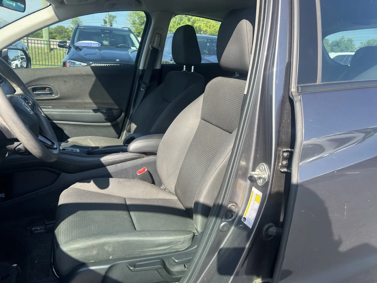 2019 Honda HR-V LX thumbnail 15