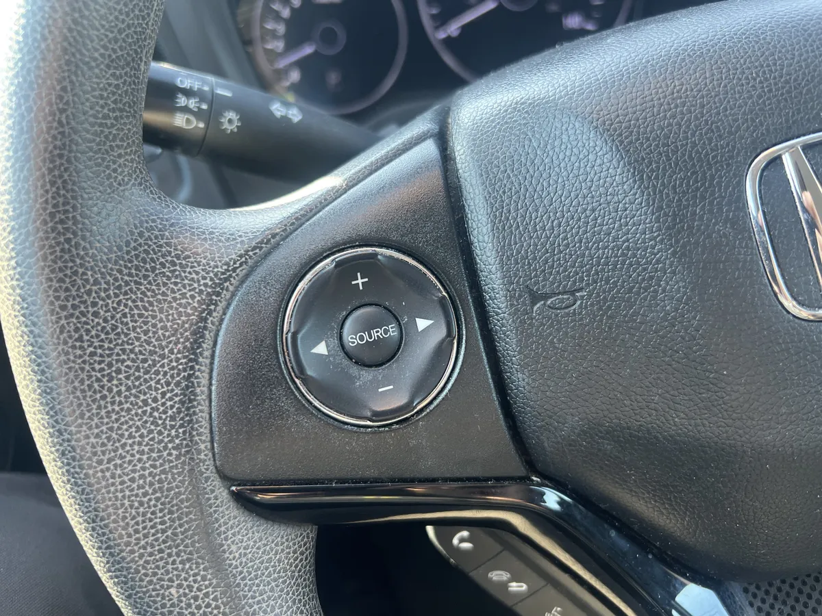 2019 Honda HR-V LX thumbnail 18