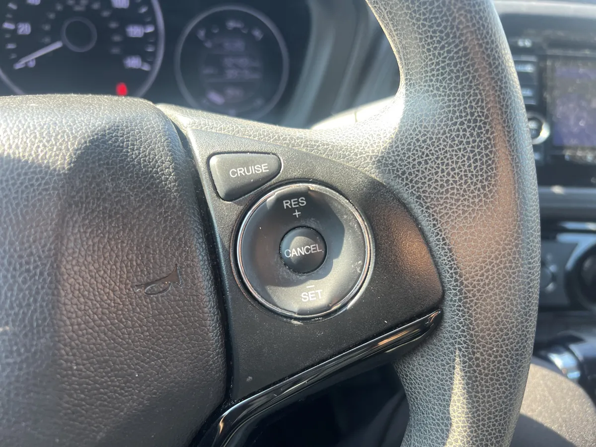 2019 Honda HR-V LX thumbnail 19