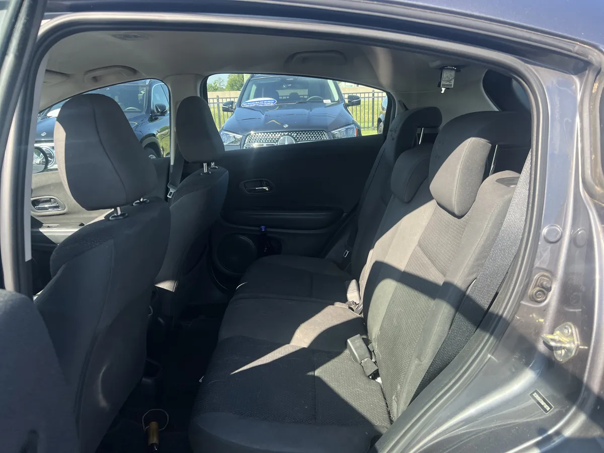 2019 Honda HR-V LX thumbnail 31
