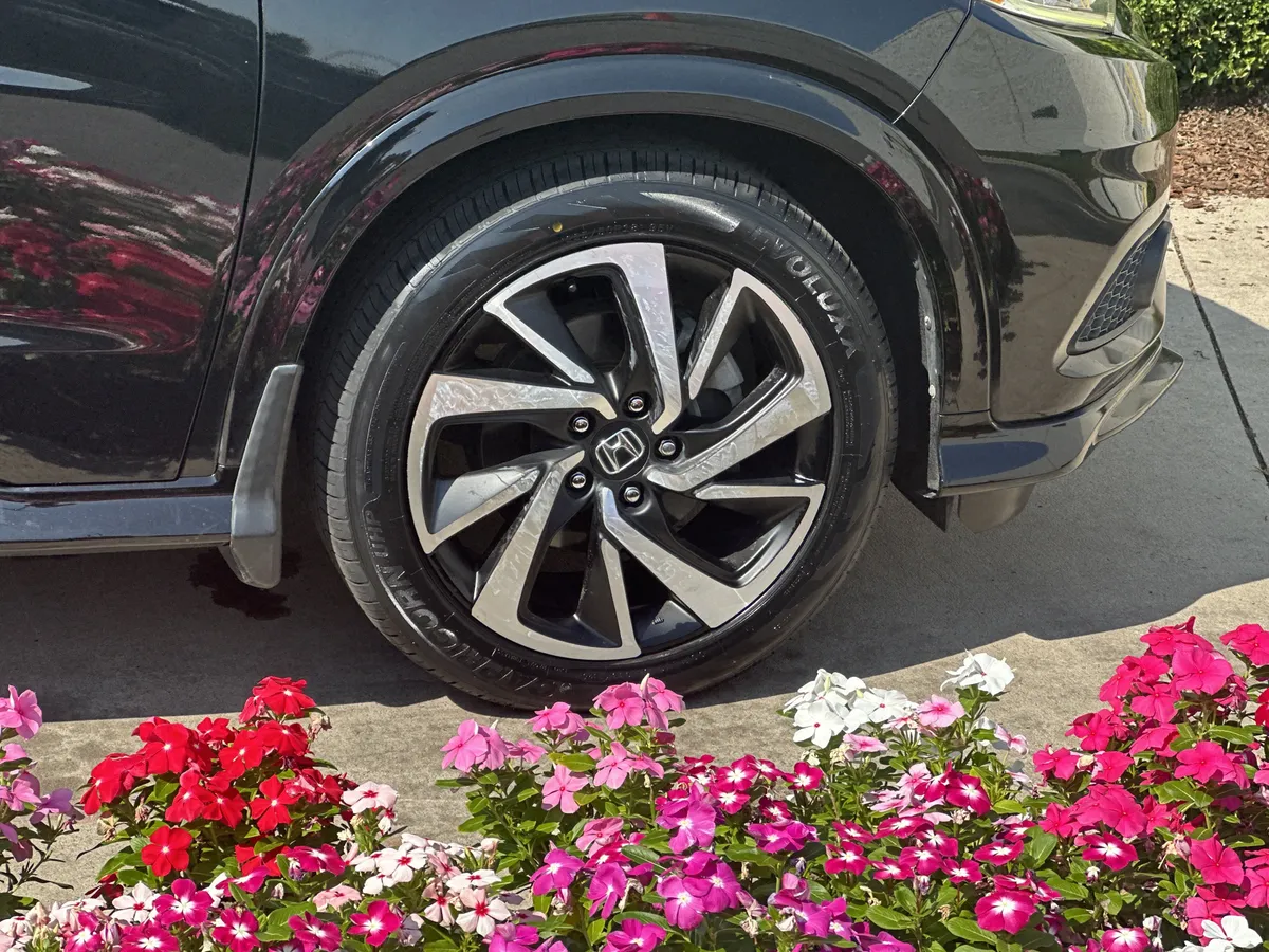 2019 Honda HR-V Sport thumbnail 10