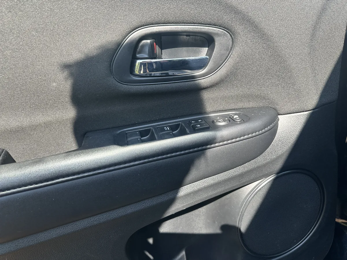 2019 Honda HR-V Sport thumbnail 13