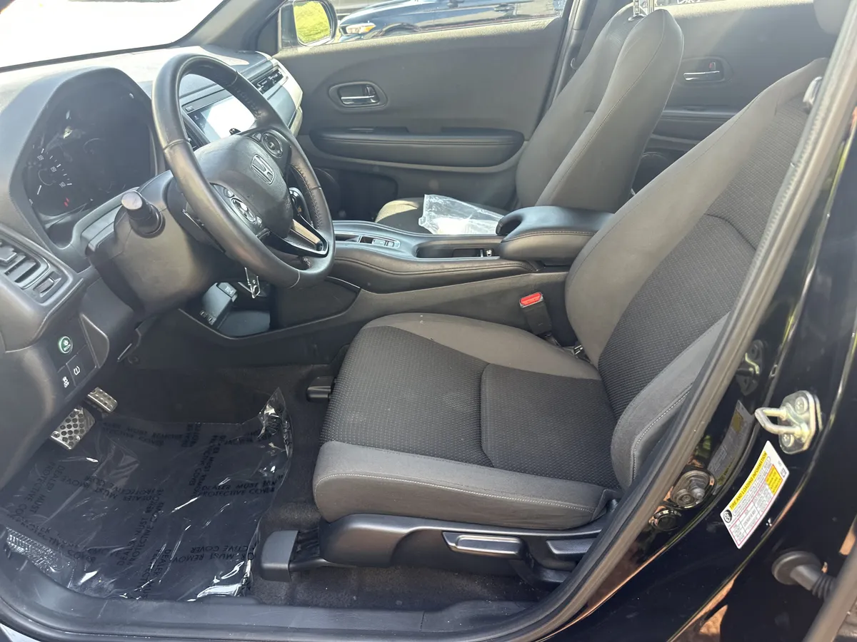 2019 Honda HR-V Sport thumbnail 14