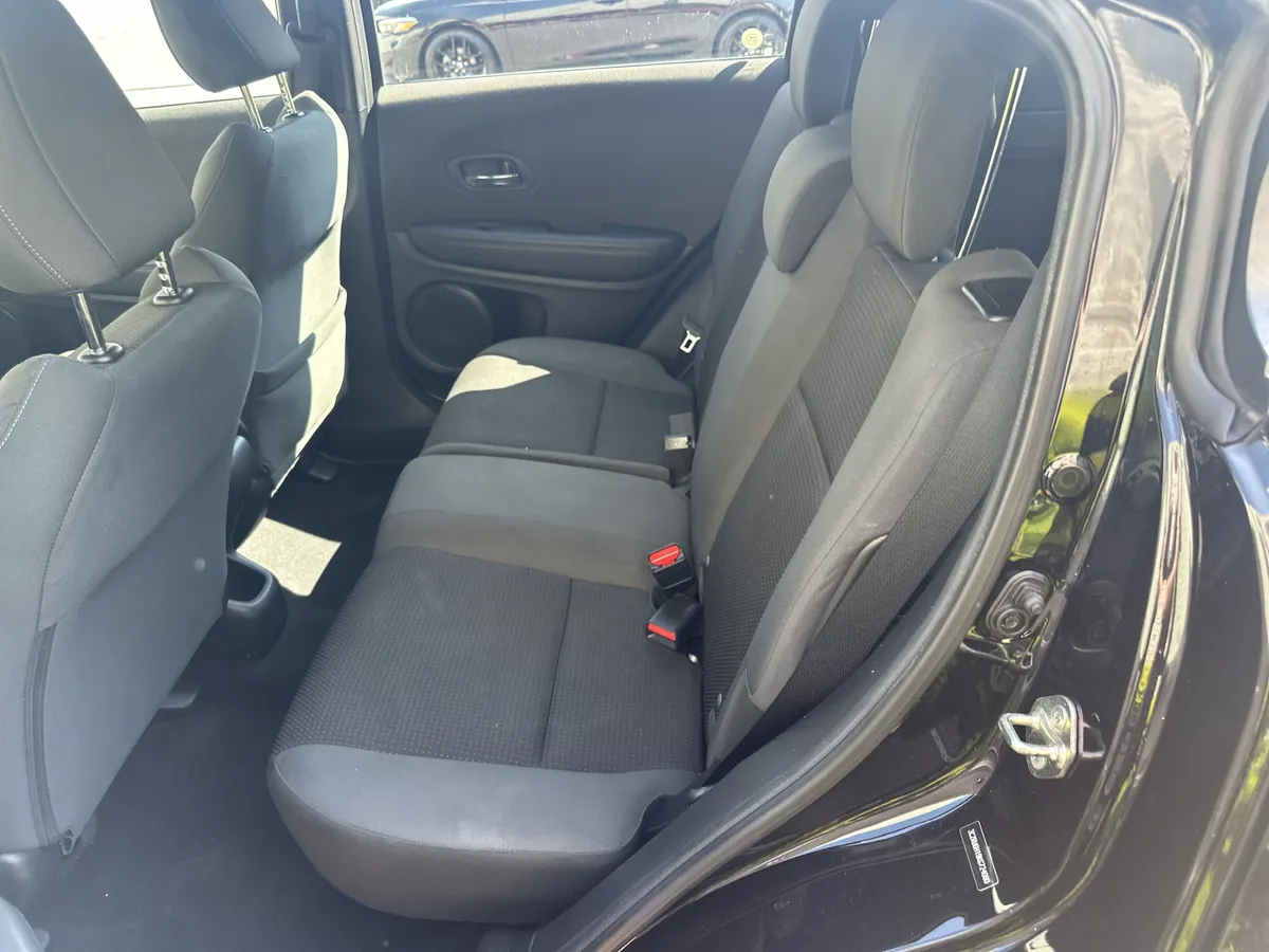 2019 Honda HR-V Sport thumbnail 31