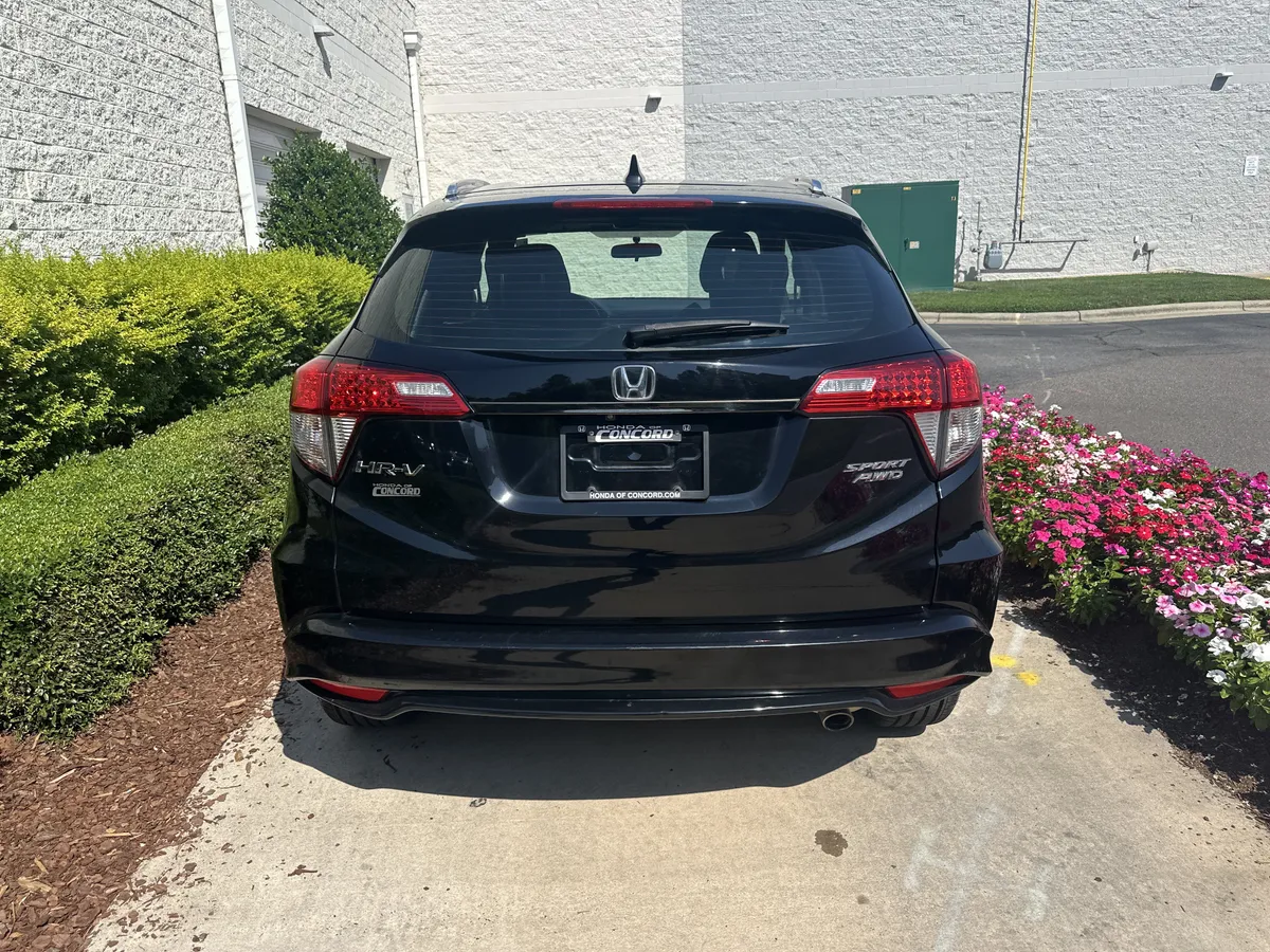 2019 Honda HR-V Sport thumbnail 6