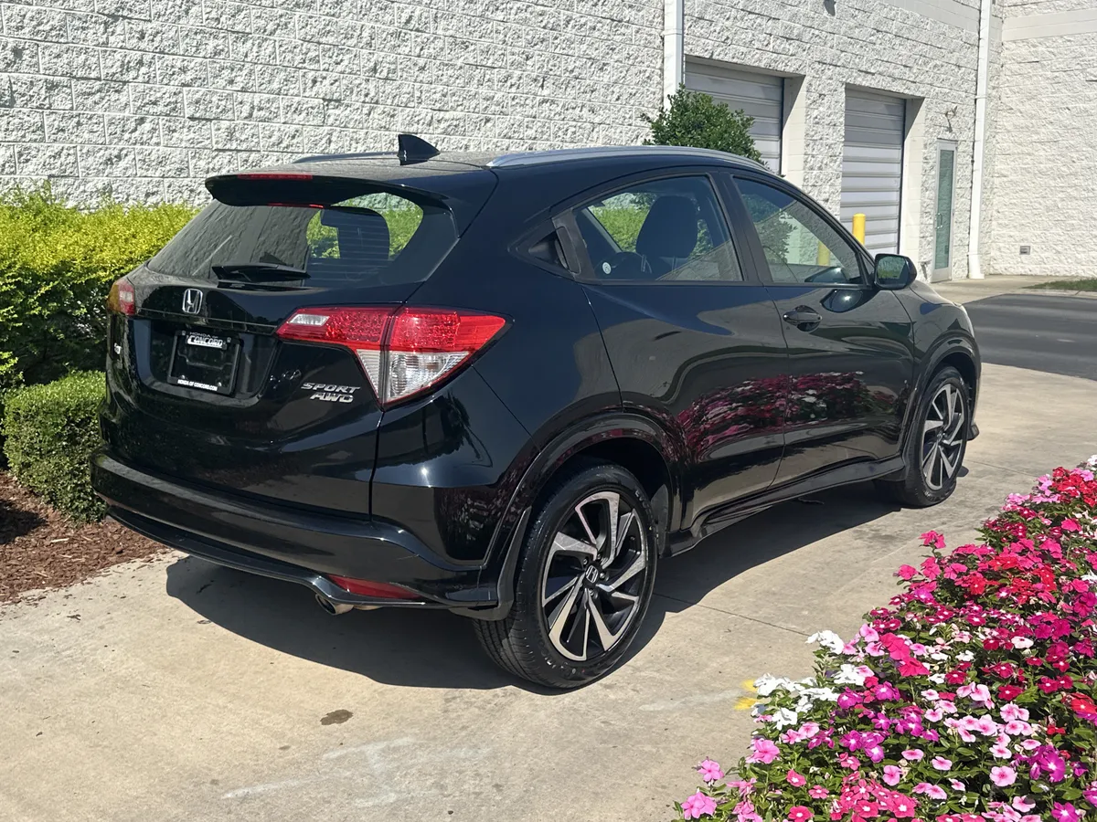 2019 Honda HR-V Sport thumbnail 7