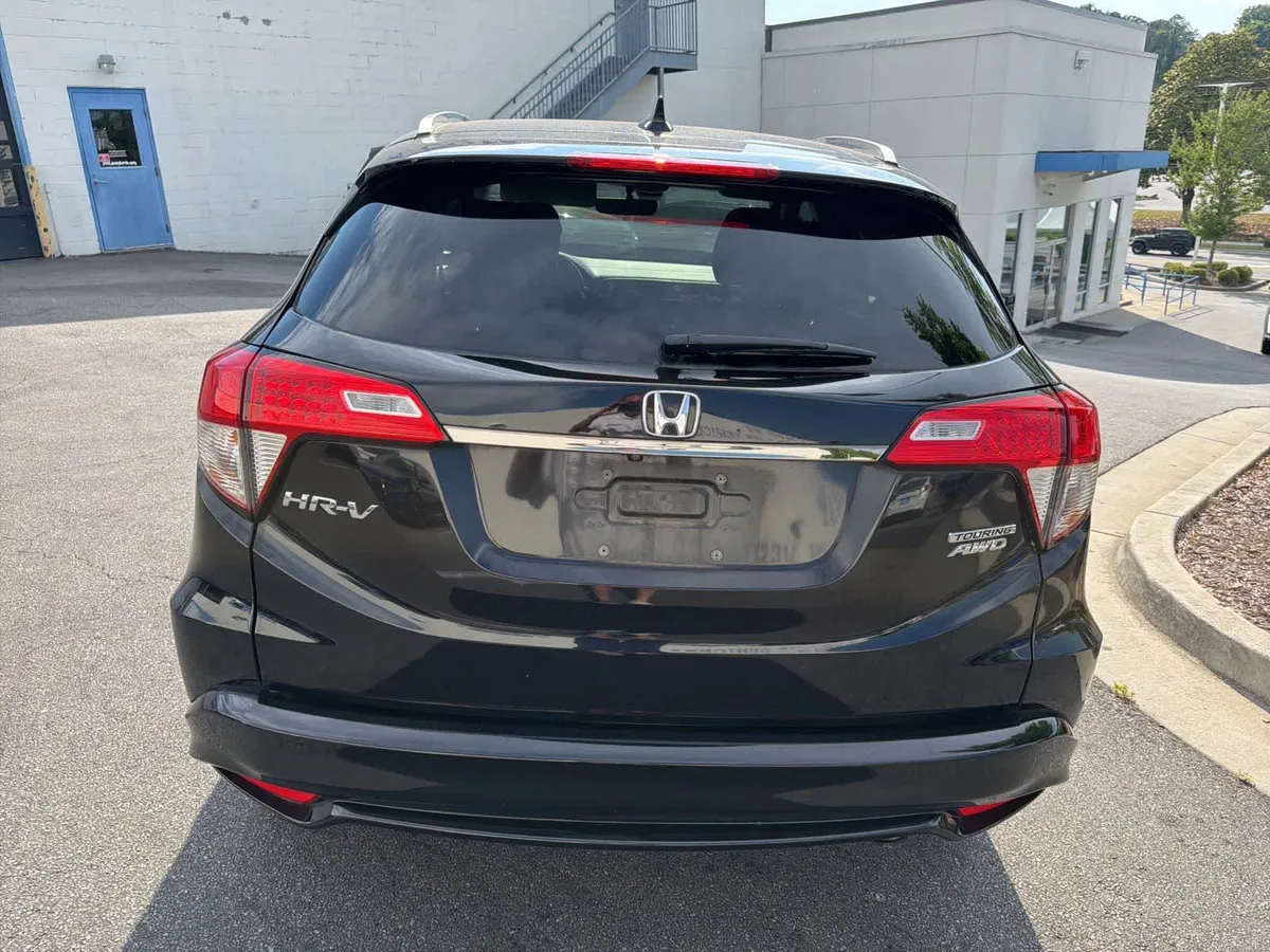 2019 Honda HR-V Touring AWD thumbnail 10