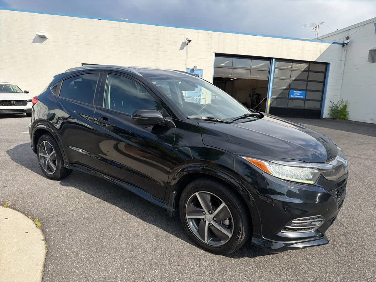 2019 Honda HR-V Touring AWD thumbnail 13