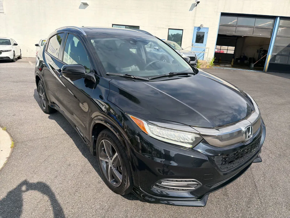2019 Honda HR-V Touring AWD thumbnail 14