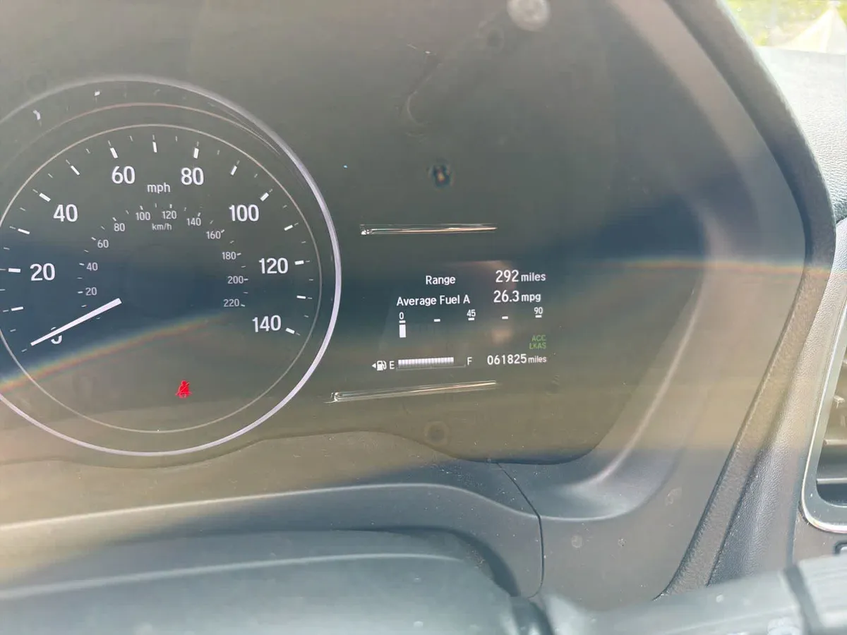 2019 Honda HR-V Touring AWD thumbnail 2