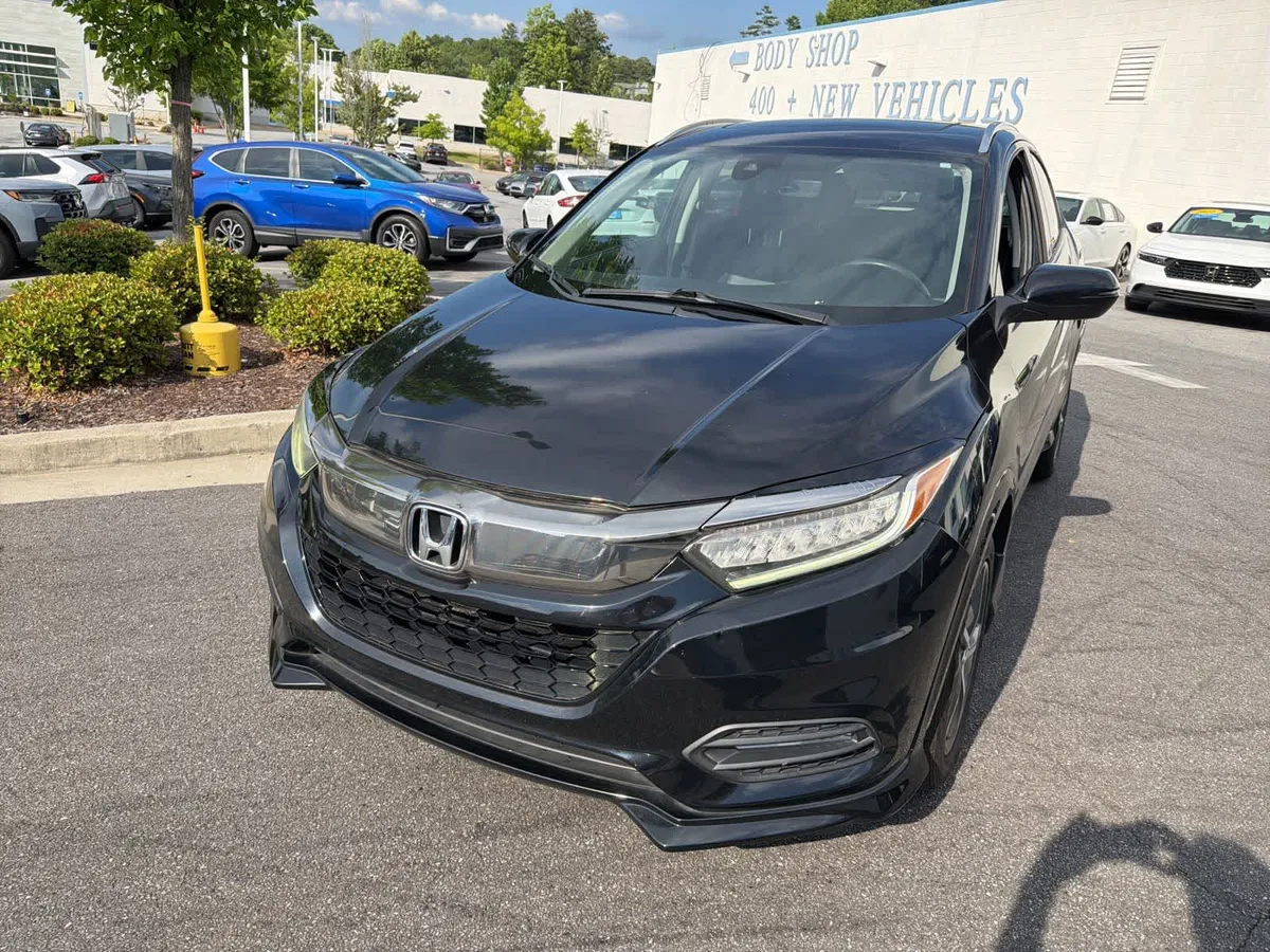 2019 Honda HR-V Touring AWD thumbnail 4