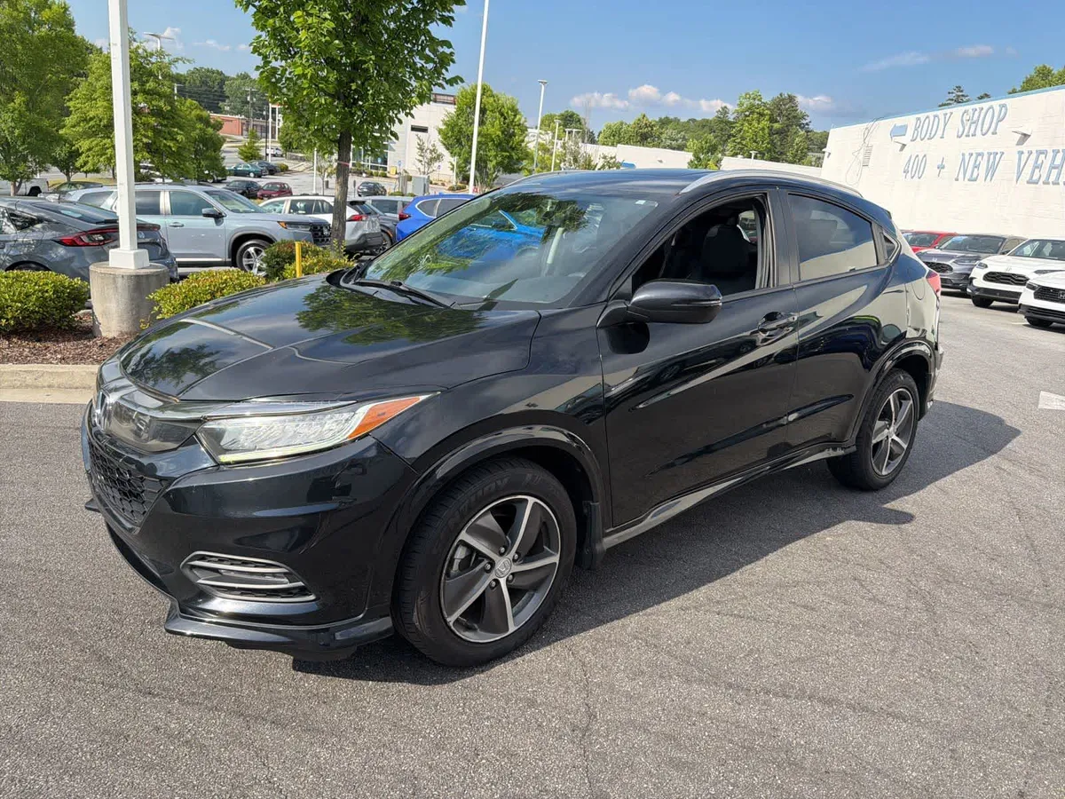 2019 Honda HR-V Touring AWD thumbnail 6