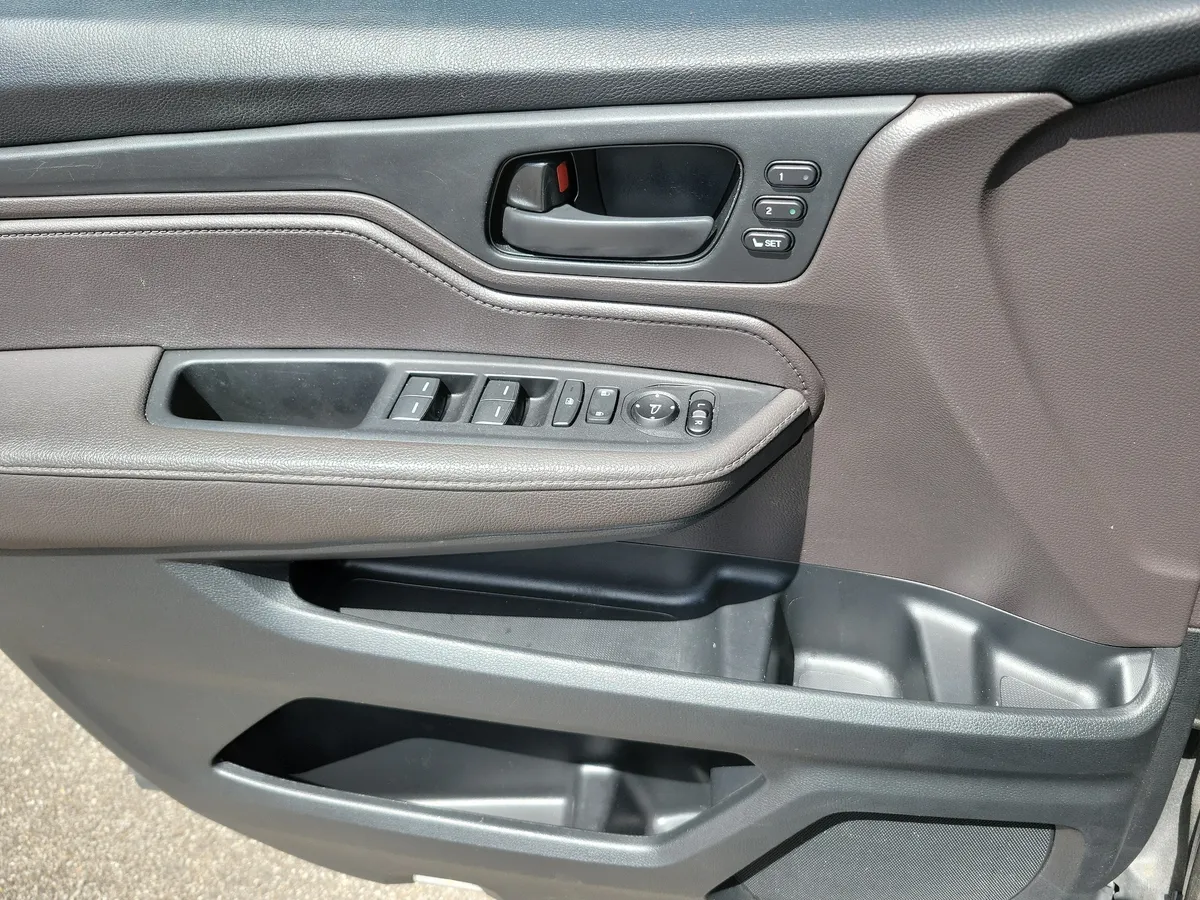 2019 Honda Odyssey EX-L thumbnail 27