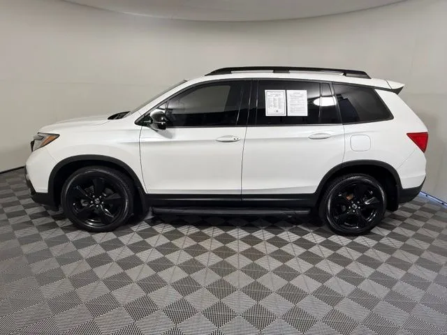 2019 Honda Passport Elite AWD thumbnail 3