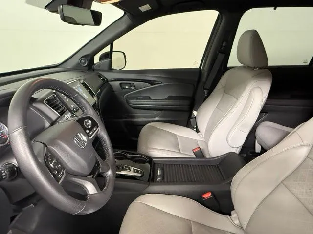 2019 Honda Passport Elite AWD thumbnail 30