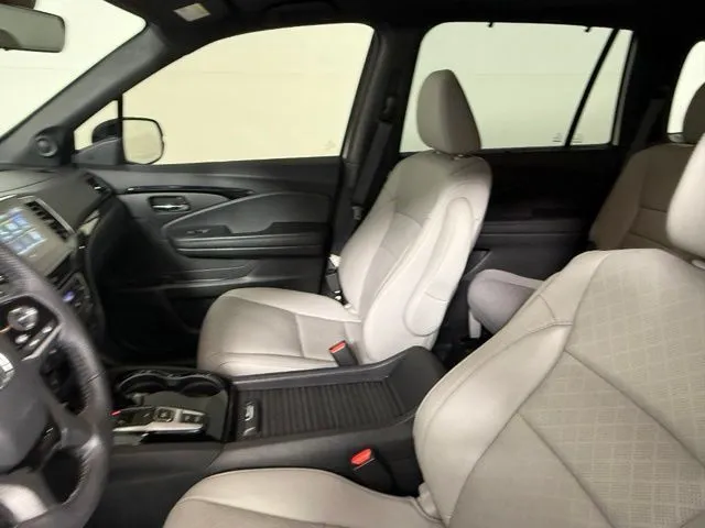 2019 Honda Passport Elite AWD thumbnail 31
