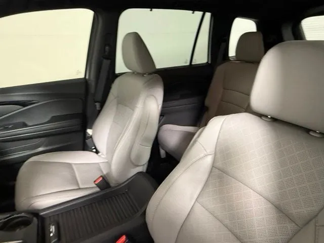 2019 Honda Passport Elite AWD thumbnail 32