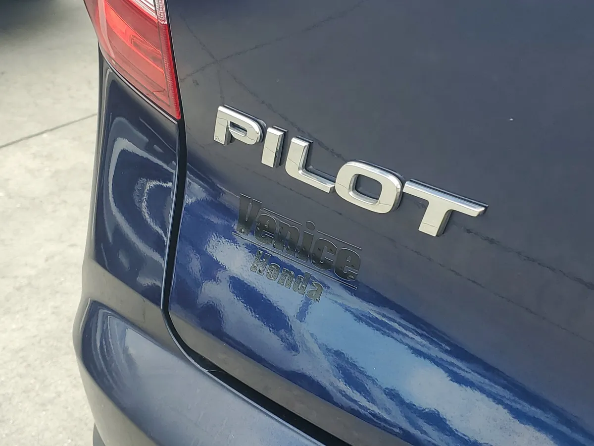 2019 Honda Pilot EX-L w/Navi & RES thumbnail 11
