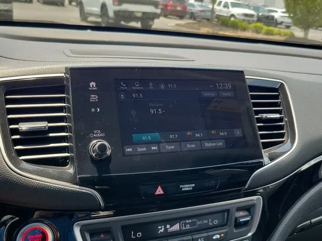 2019 Honda Pilot Touring thumbnail 23