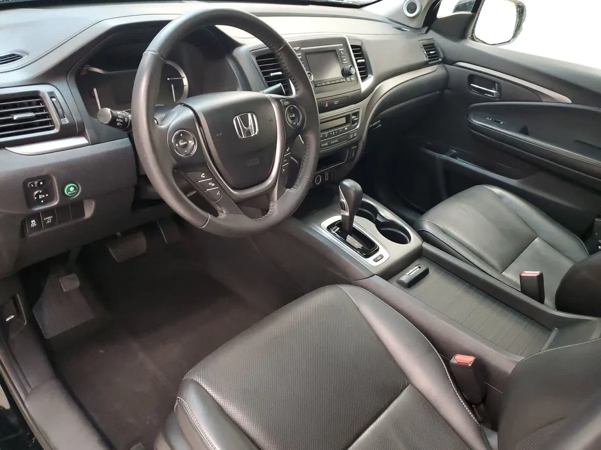 2019 Honda Ridgeline RTL AWD thumbnail 2