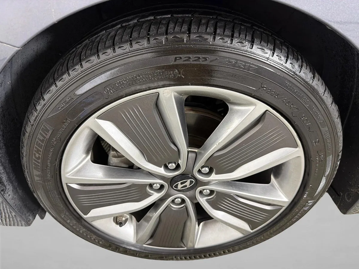 2019 Hyundai Ioniq Hybrid Limited thumbnail 12