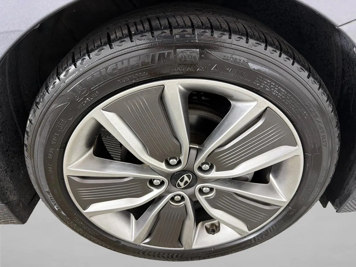 2019 Hyundai Ioniq Hybrid Limited thumbnail 13
