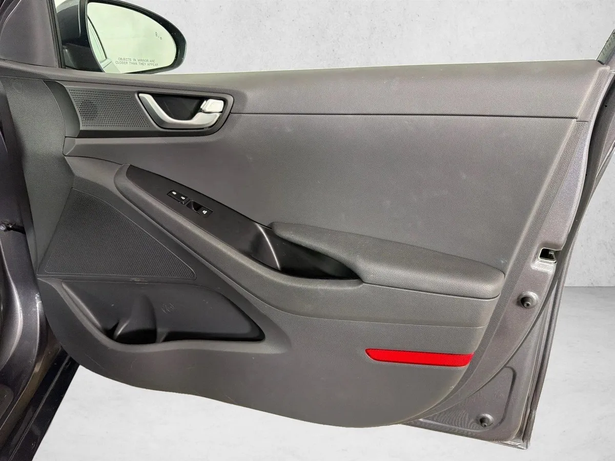 2019 Hyundai Ioniq Hybrid Limited thumbnail 15