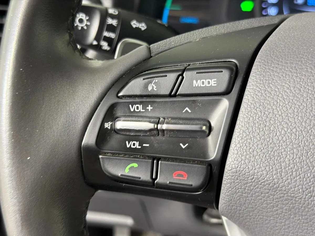 2019 Hyundai Ioniq Hybrid Limited thumbnail 25