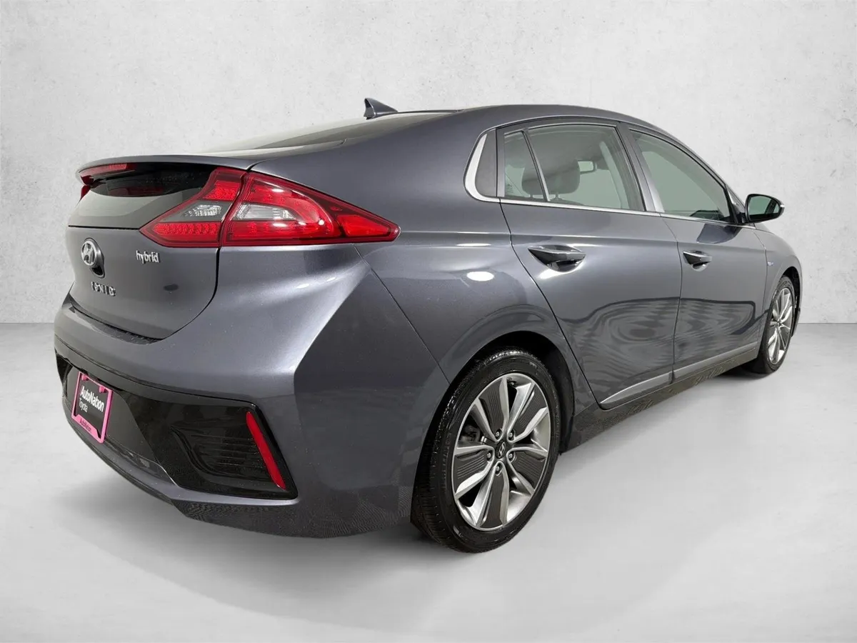 2019 Hyundai Ioniq Hybrid Limited thumbnail 4
