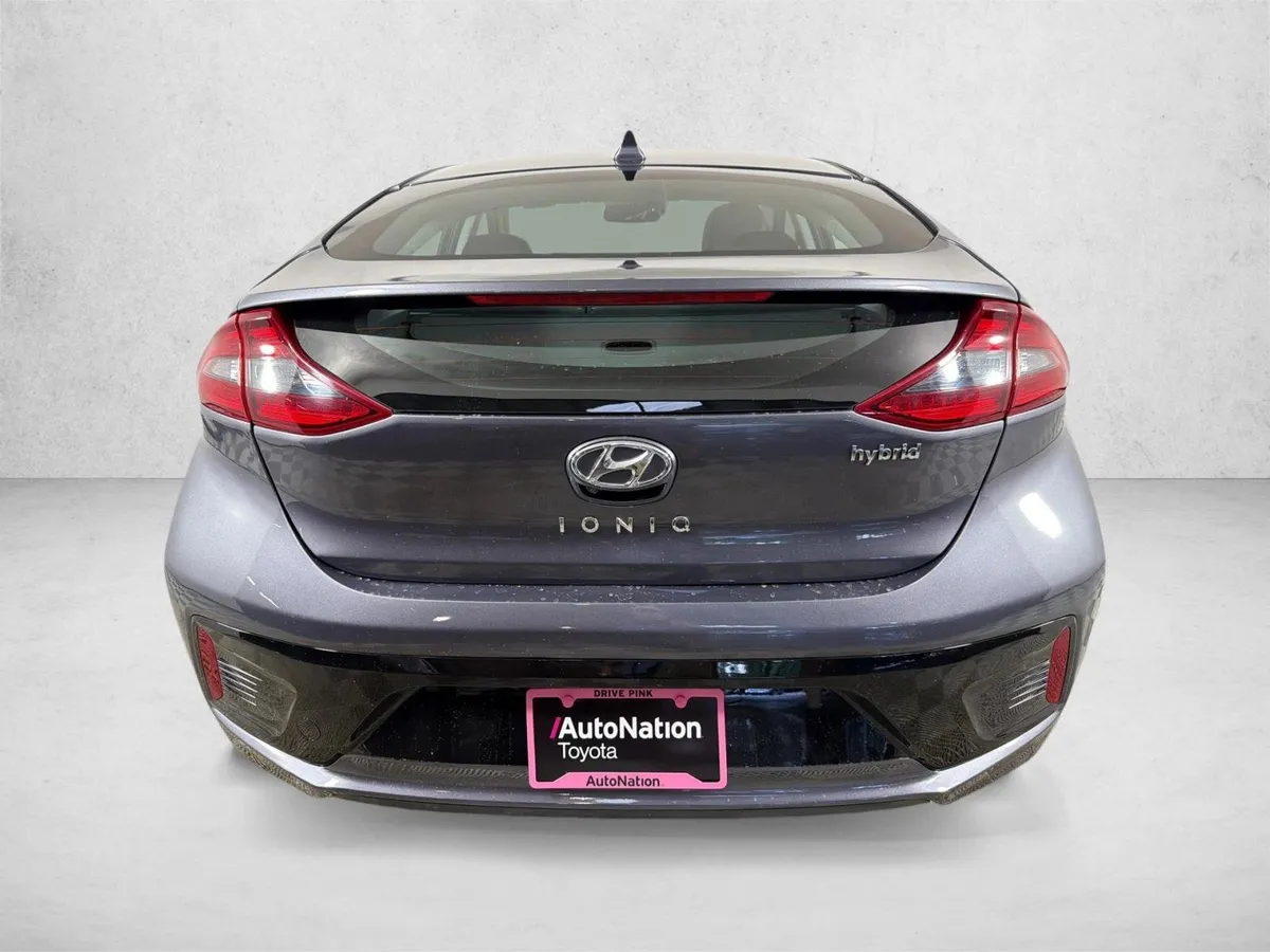 2019 Hyundai Ioniq Hybrid Limited thumbnail 5