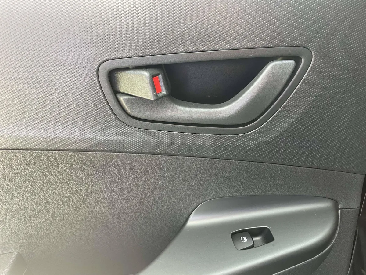 2019 Hyundai Kona SEL thumbnail 14