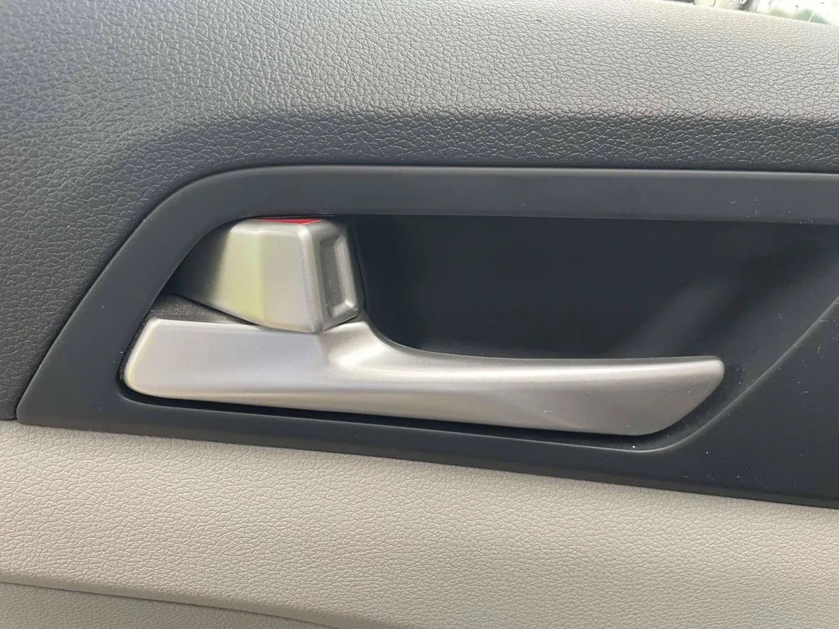 2019 Hyundai Tucson Value thumbnail 16