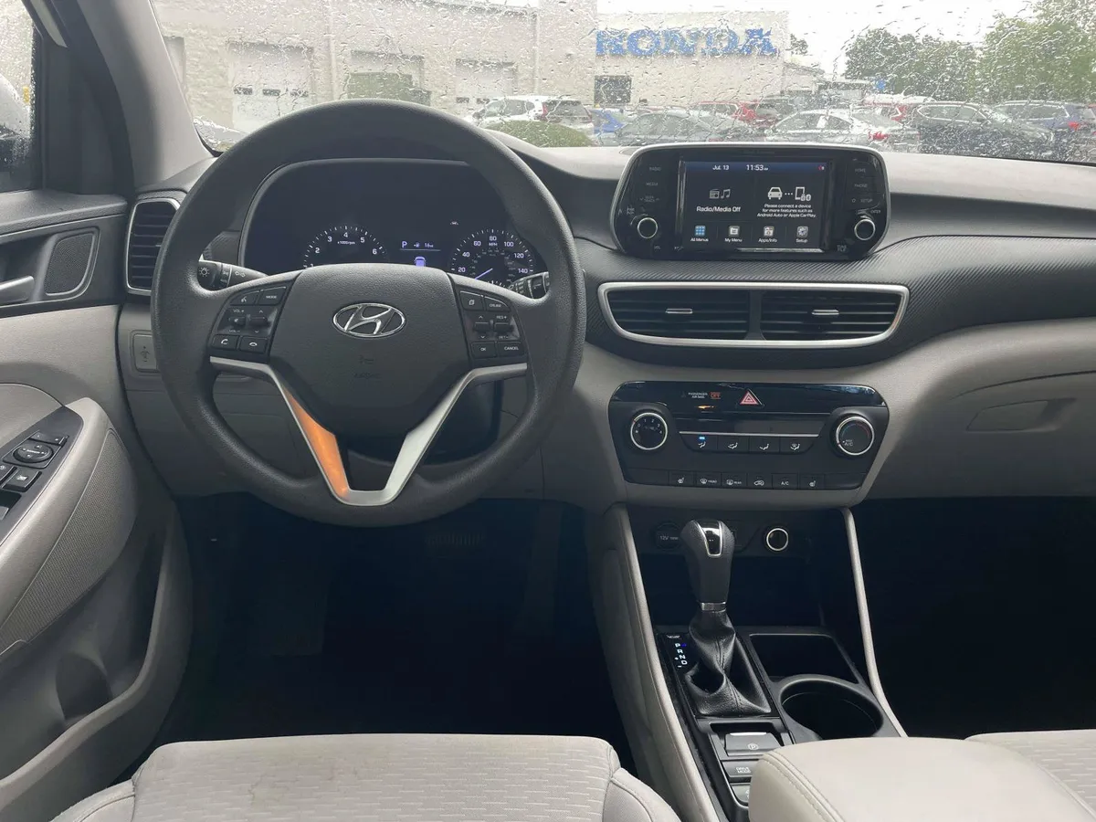 2019 Hyundai Tucson Value thumbnail 17