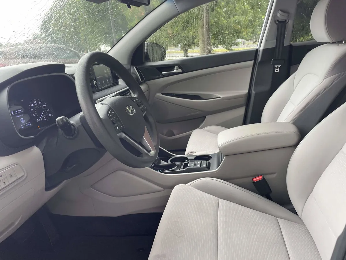 2019 Hyundai Tucson Value thumbnail 18